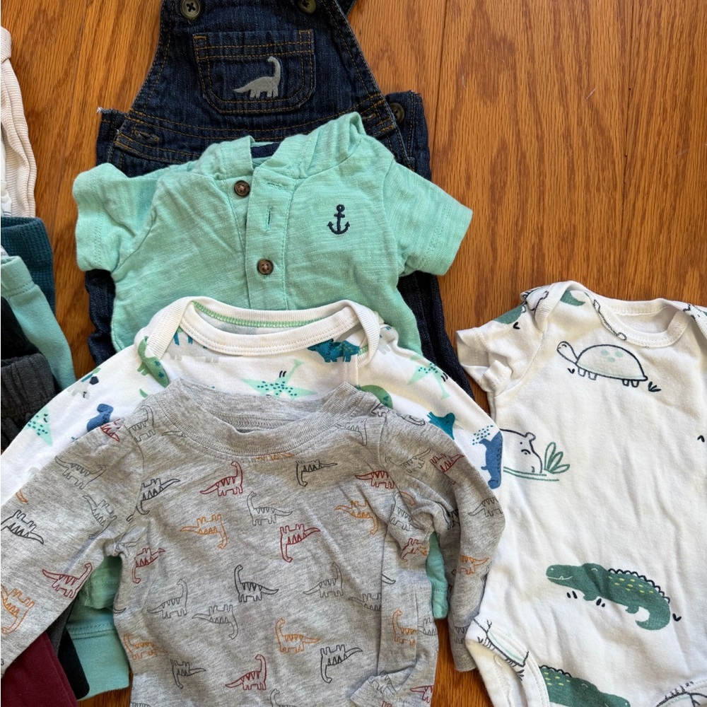 Carter's Baby One-Piece Mixed lot newborn nb clothes 26 assorted pieces pants - Picture 7 of 8